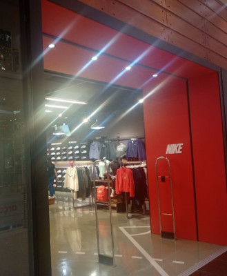 dükan Nike