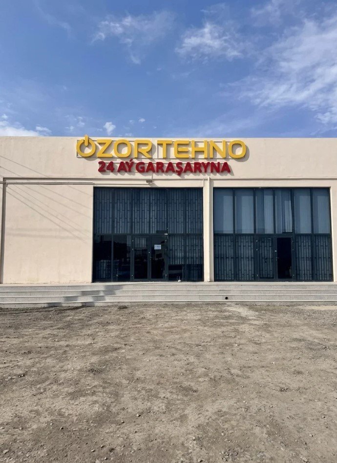 Simurg Dänew "Zor Tehno"