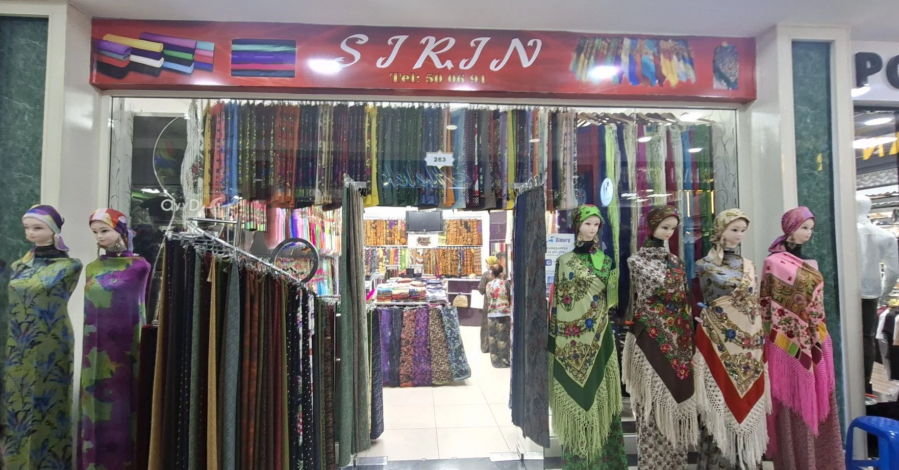 dükan Shirin ýaglyklar